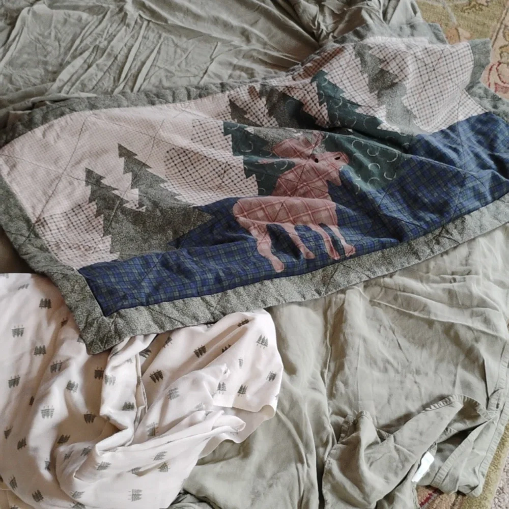 Queen 👸🏻  FITTED SHEET SAGE GREEN Pure Bamboo 🎍 VNPLC